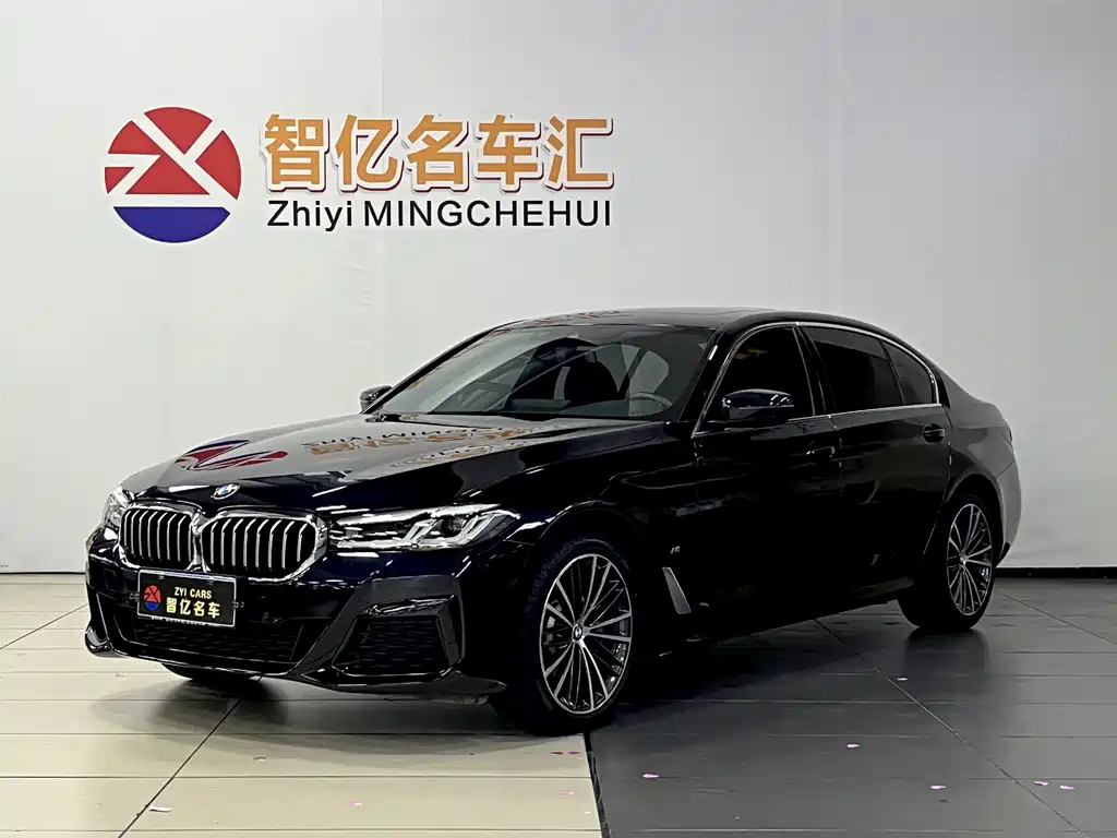 BMW 5 Series 2023 — фото 1
