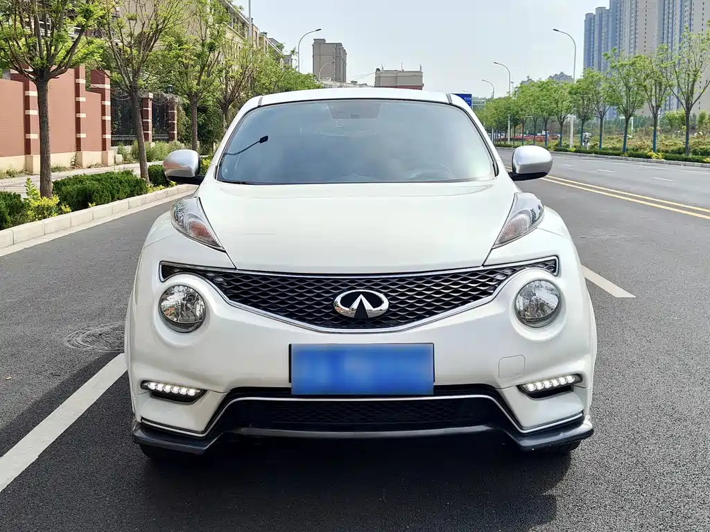 Infiniti ESQ 2018 — фото 2