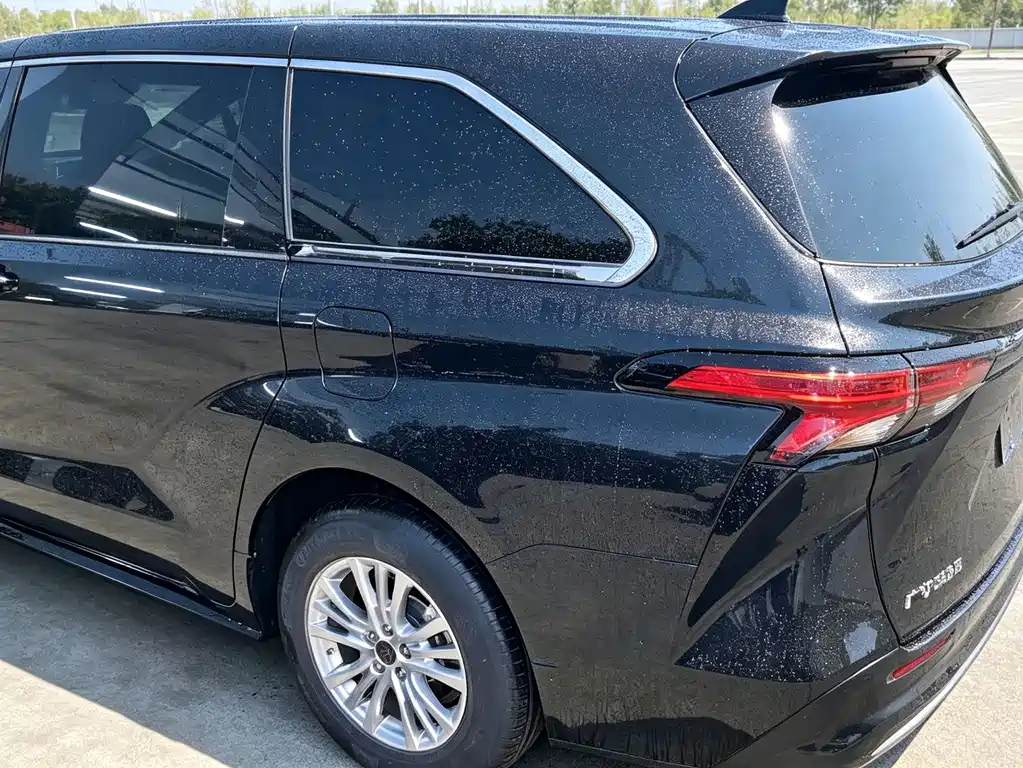 Toyota Sienna 2022