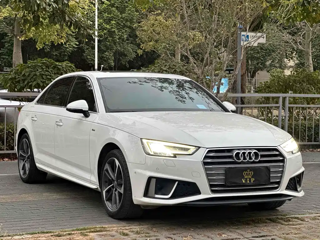 Audi A4L 2019 — фото 3