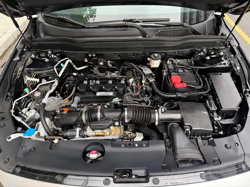 Honda Accord 2022 — фото 18