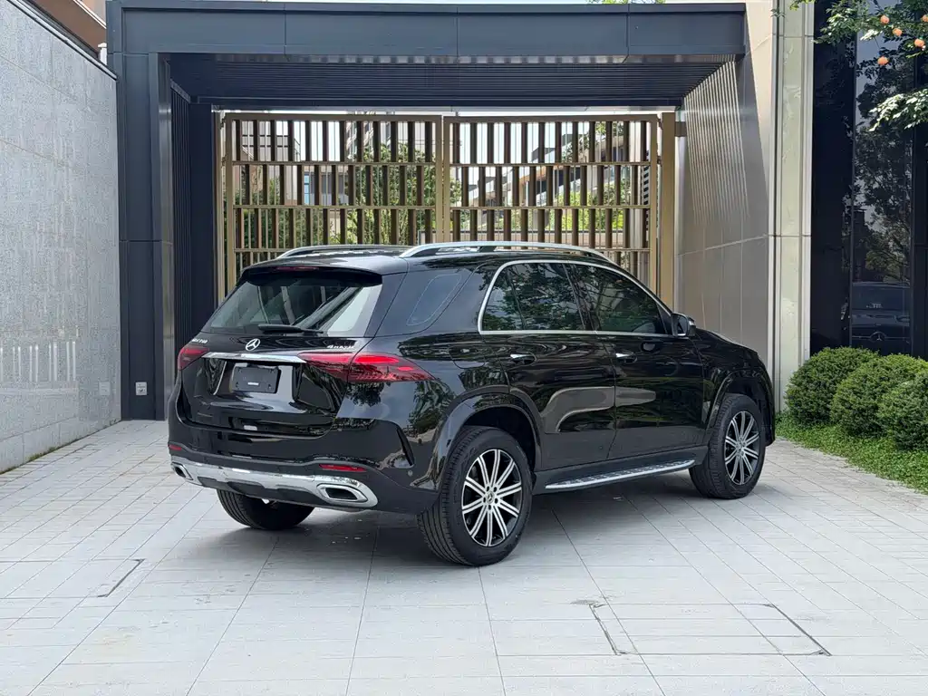 Mercedes-Benz GLE 2025