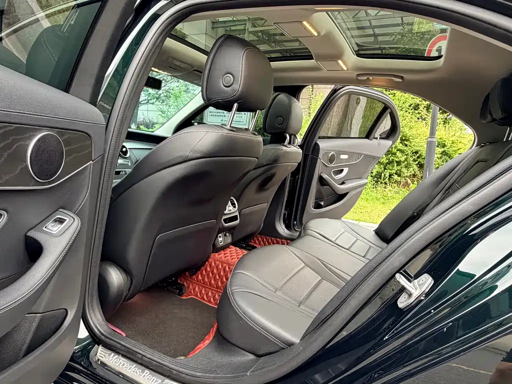 Mercedes-Benz C-Class 2021 — фото 10