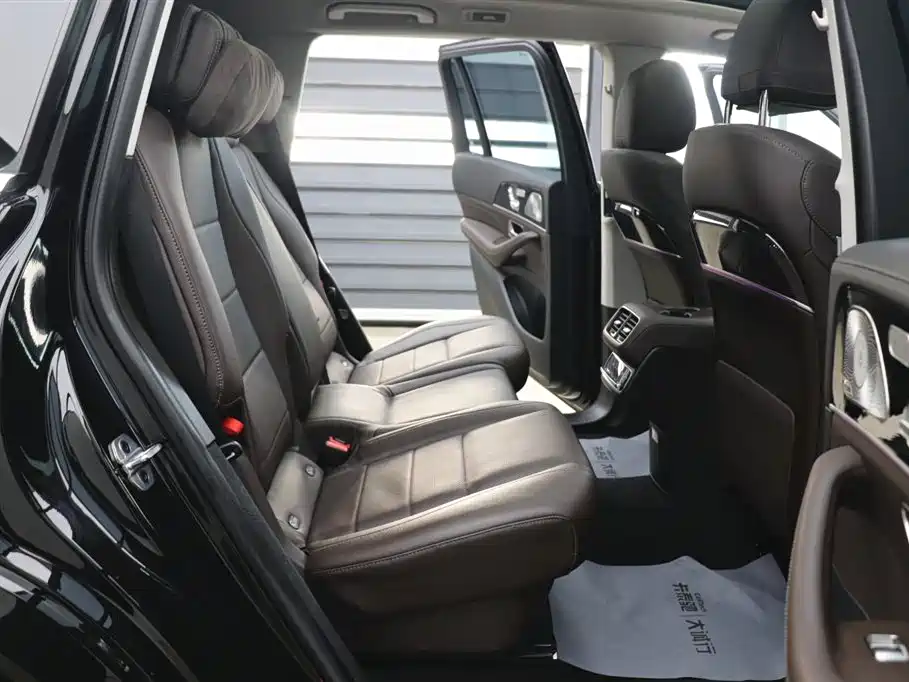 Mercedes-Benz GLS 2023 — фото 24