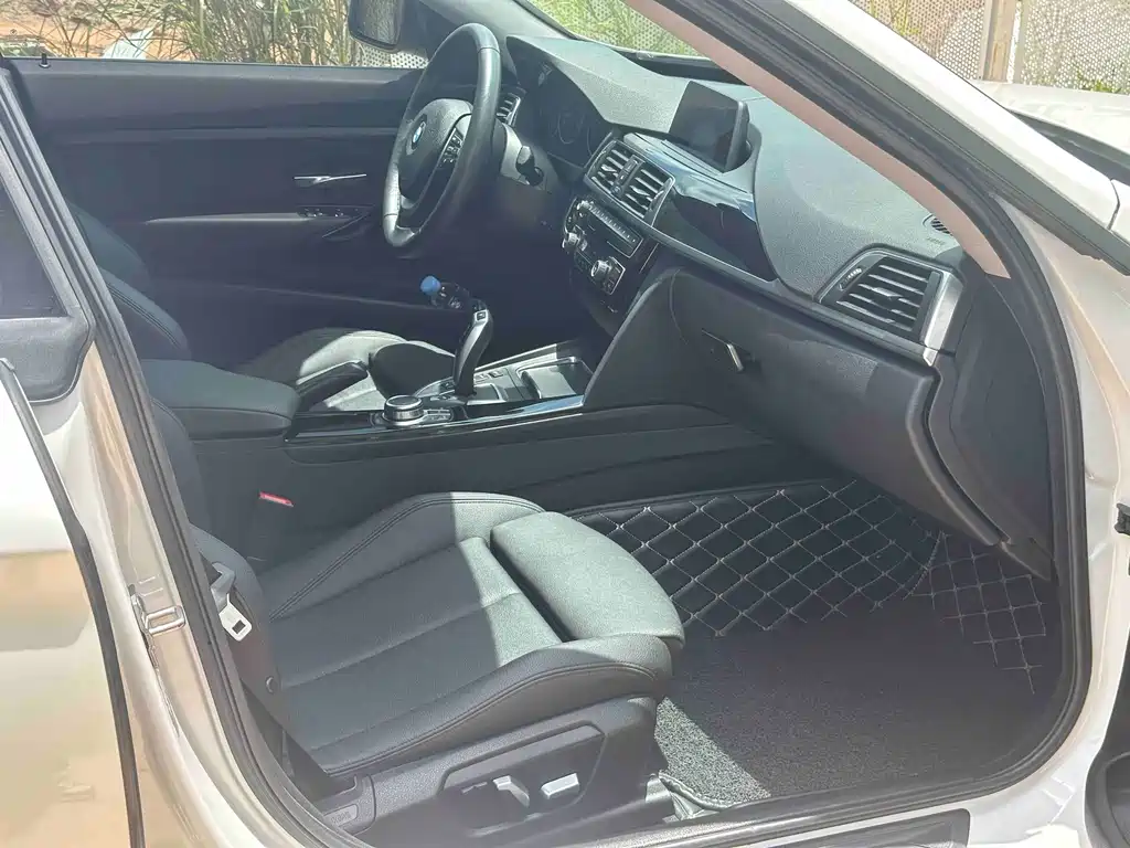 BMW 3 Series GT 2019