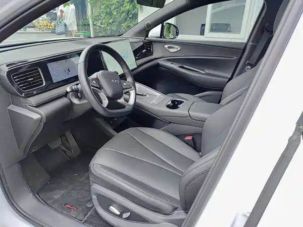 BYD Sealion 06 2025