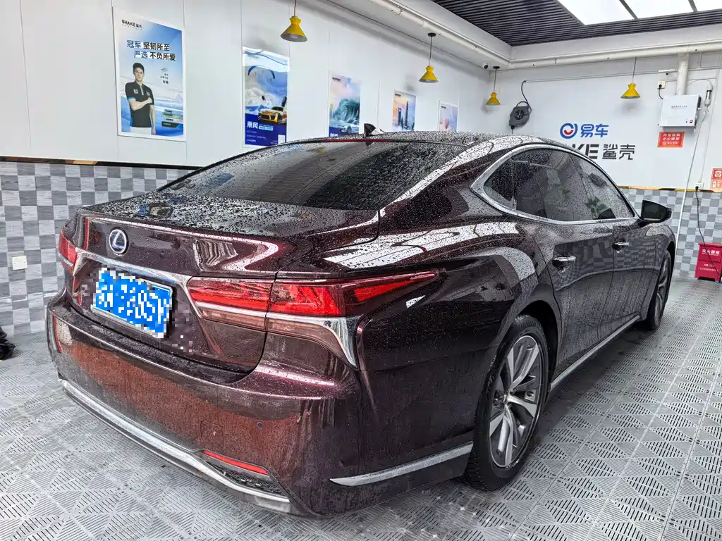 Lexus LS 2020 — фото 7