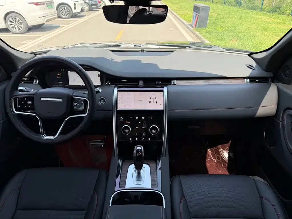 Land Rover Discovery Sport 2022 — фото 12