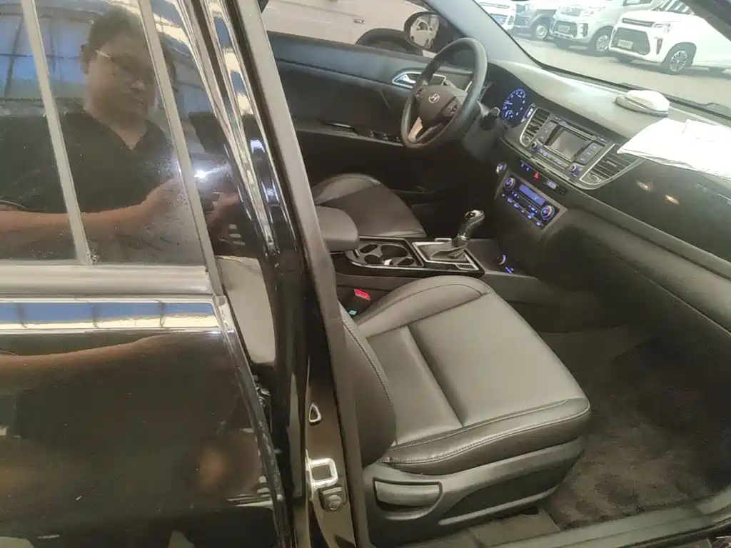 Hyundai Mistra 2015 — фото 25