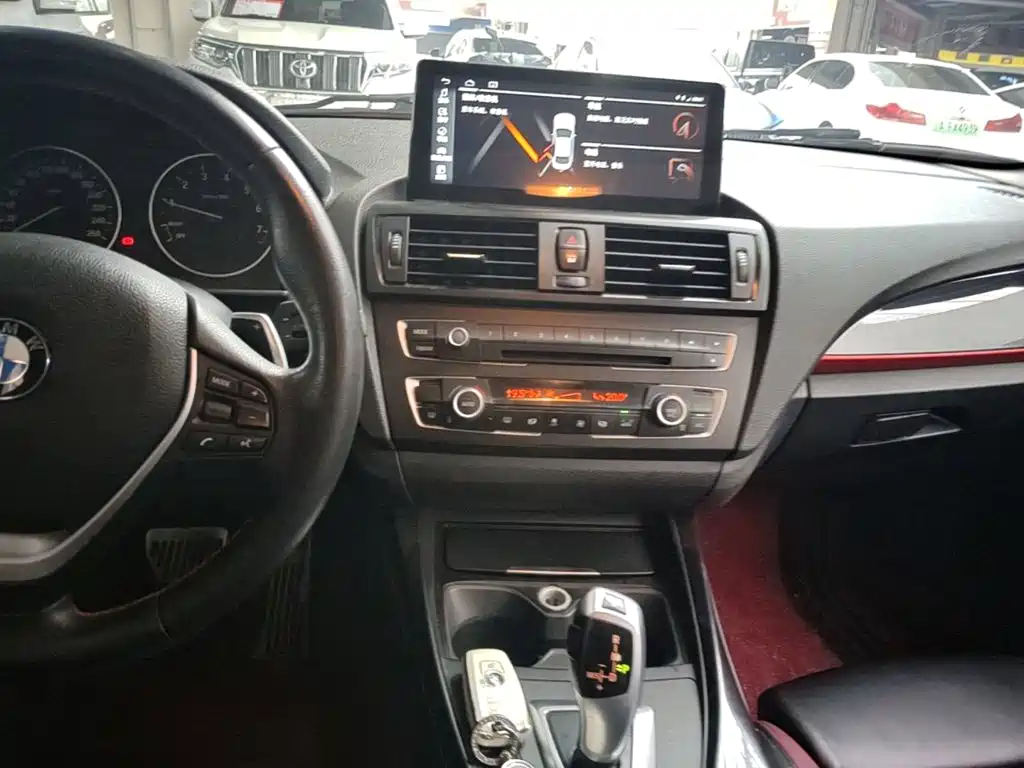 BMW 1 Series 2015 — фото 13