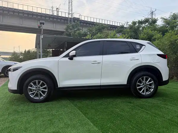 Mazda CX-5 2024