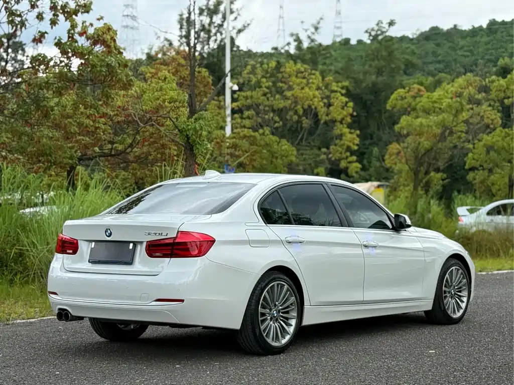 BMW 3 Series 2019