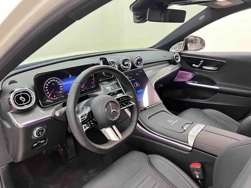 Mercedes-Benz C-Class 2024