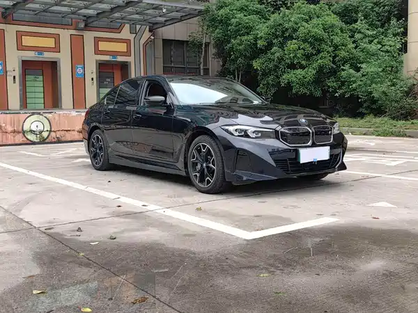 BMW i3 2024