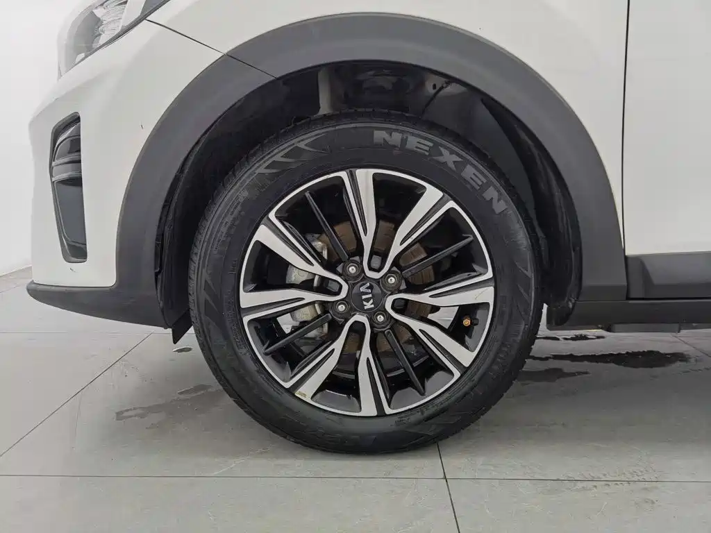 Kia KX1 2019 — фото 17