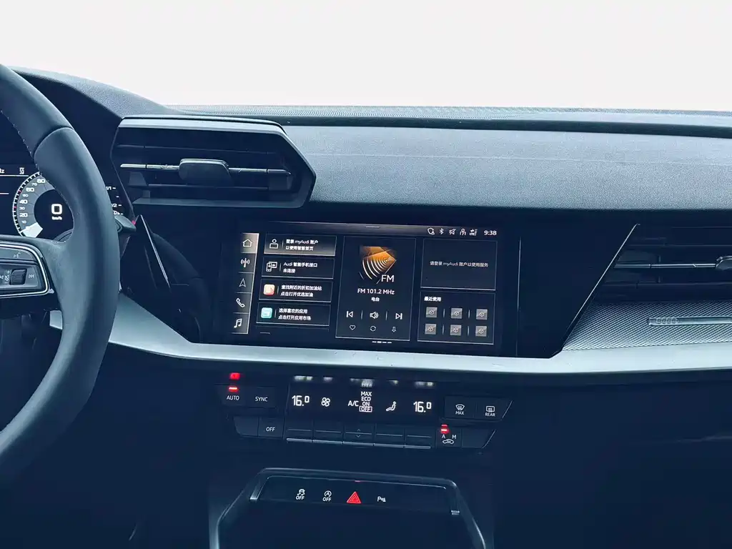 Audi A3 2022 — фото 12