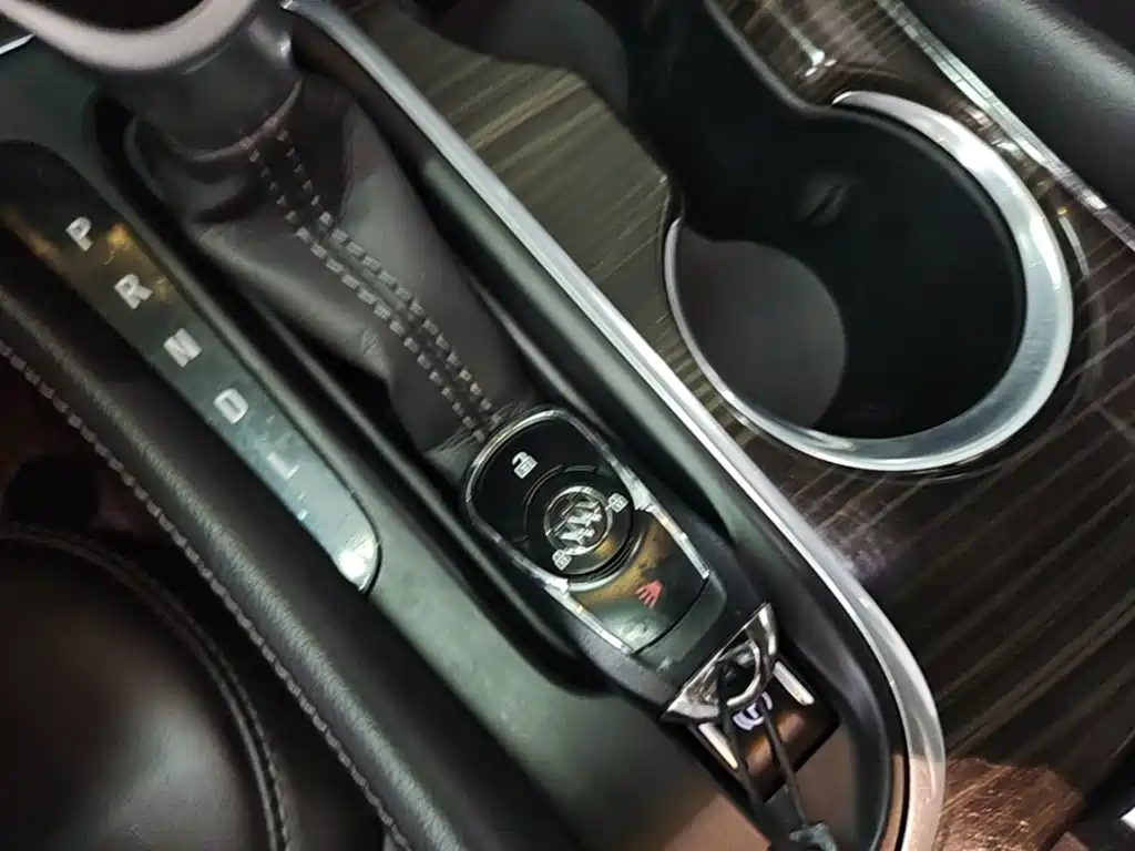 Buick Envision Plus 2018 — фото 17