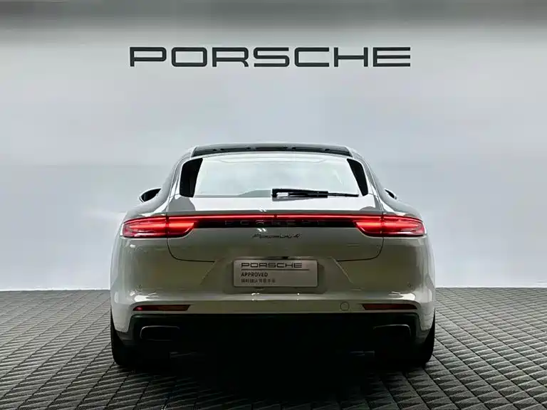 Porsche Panamera 2018 — фото 5