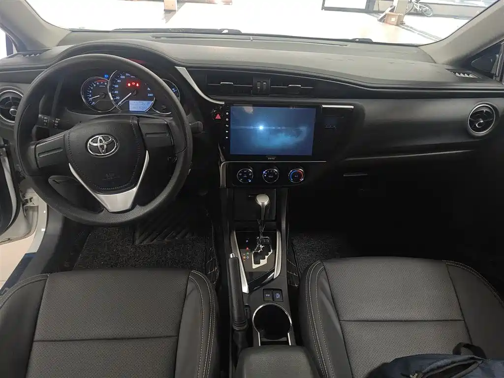 Toyota Corolla 2019 — фото 6