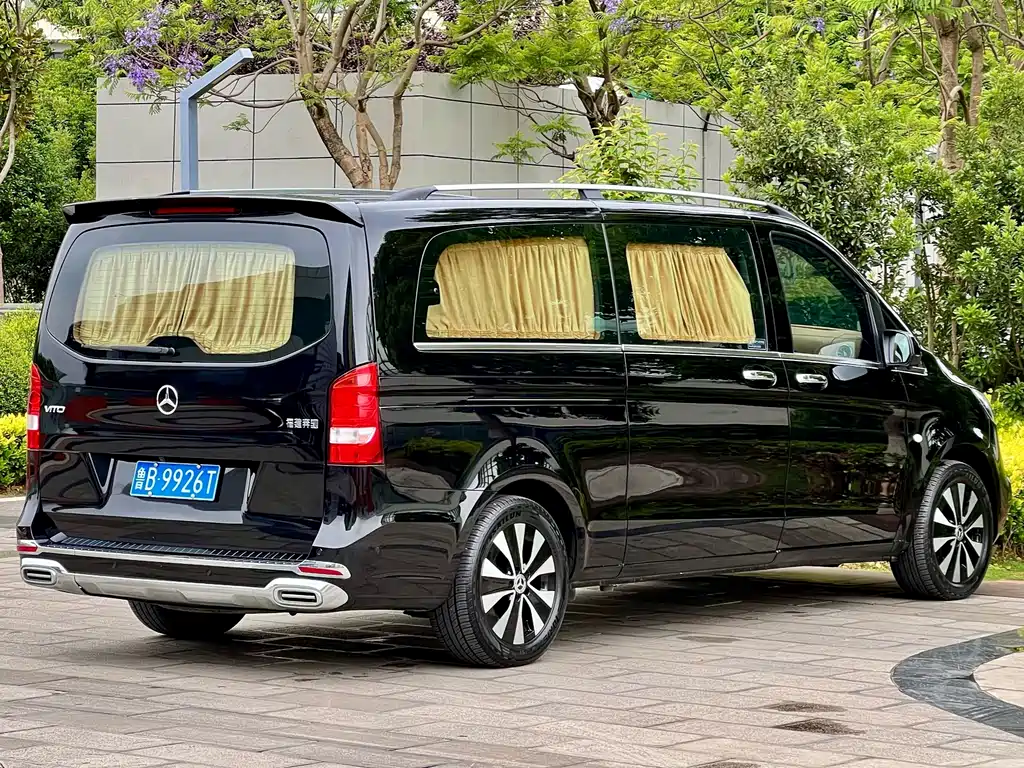 Mercedes-Benz Vito 2024 — фото 7