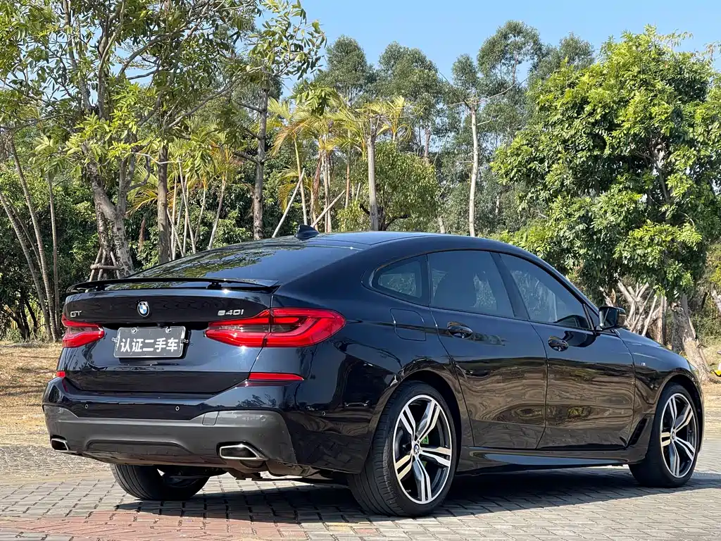 BMW 6 Series GT 2022 — фото 7