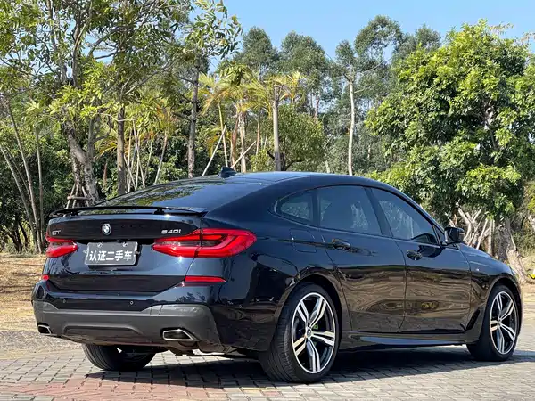 BMW 6 Series GT 2021