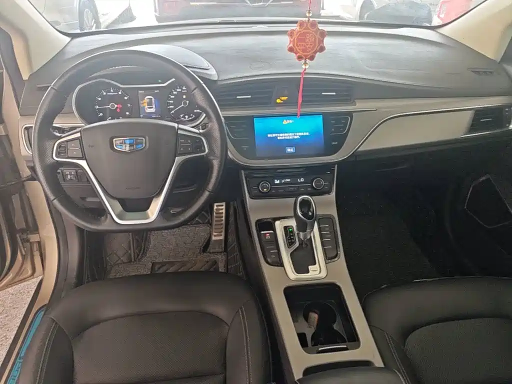 Geely Emgrand GS 2018 — фото 10