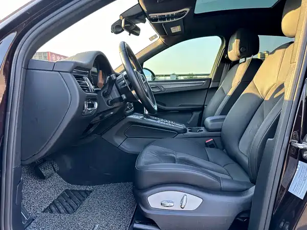 Porsche Macan 2020