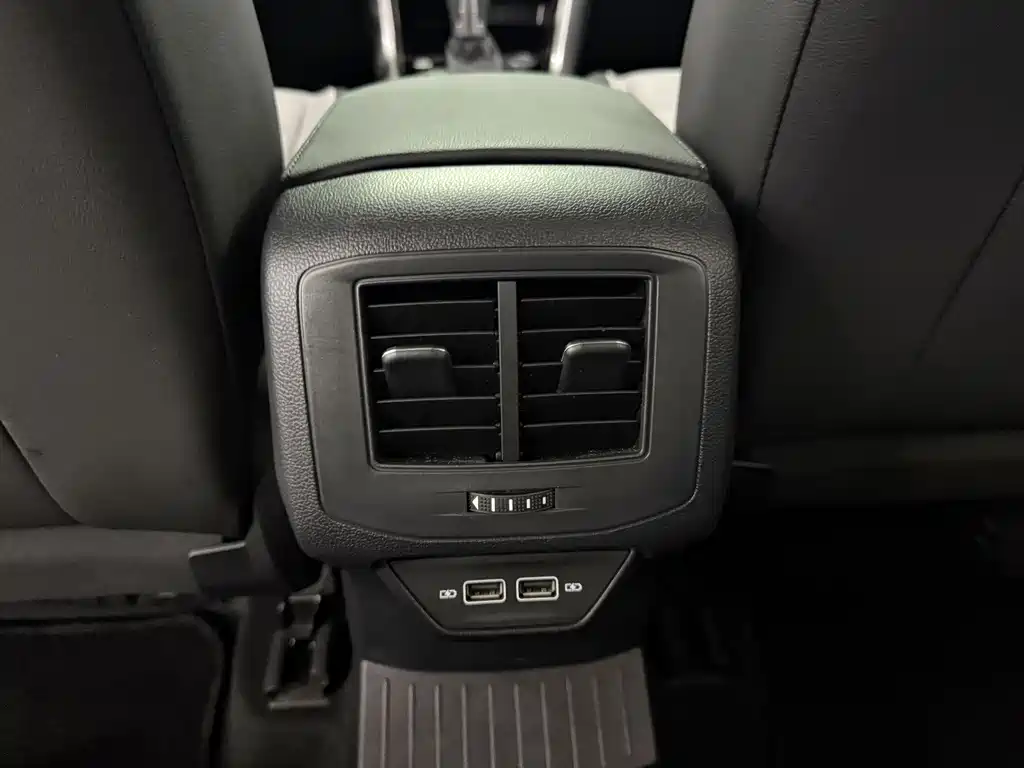 Volkswagen T-Roc 2020 — фото 19