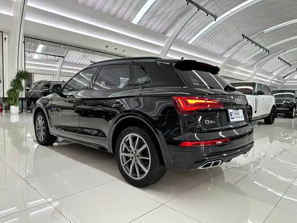 Audi Q5L 2023