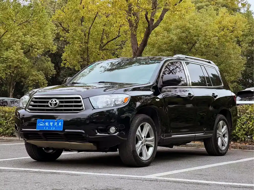 Toyota Highlander 2012 — фото 1