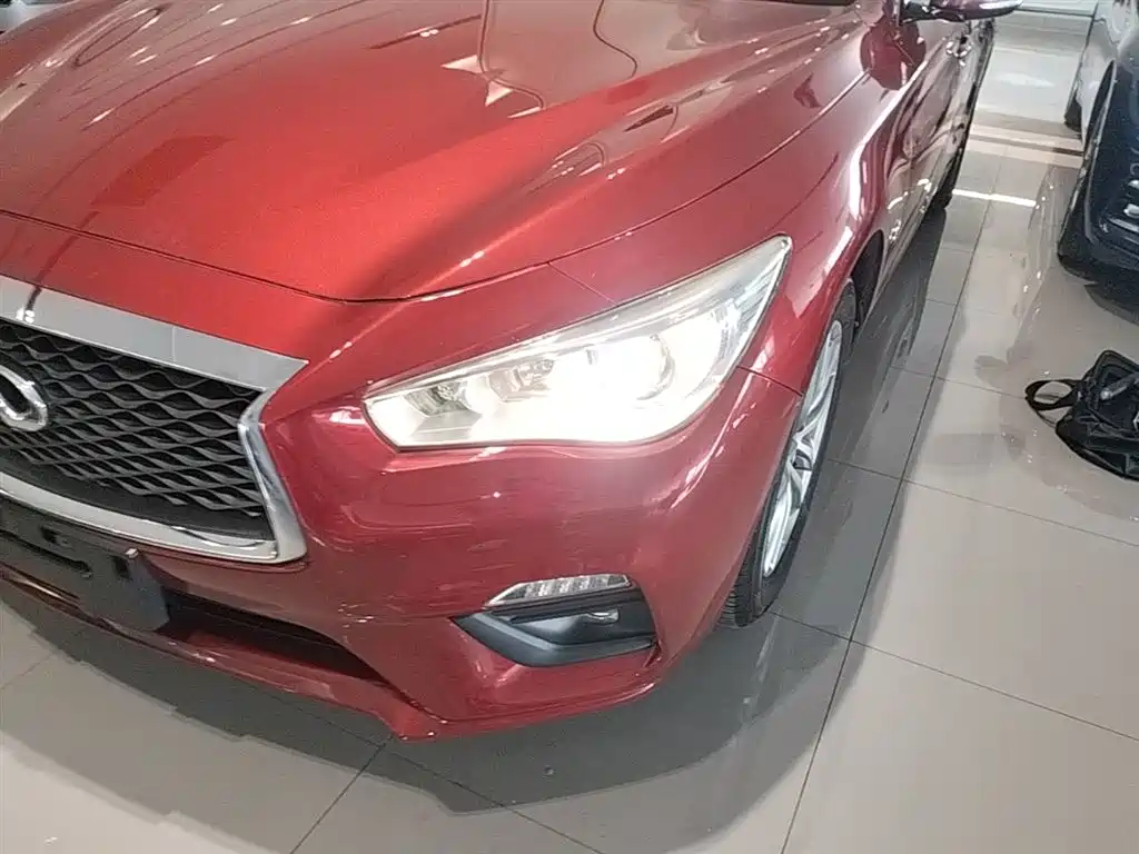 Infiniti Q50L 2019 — фото 24