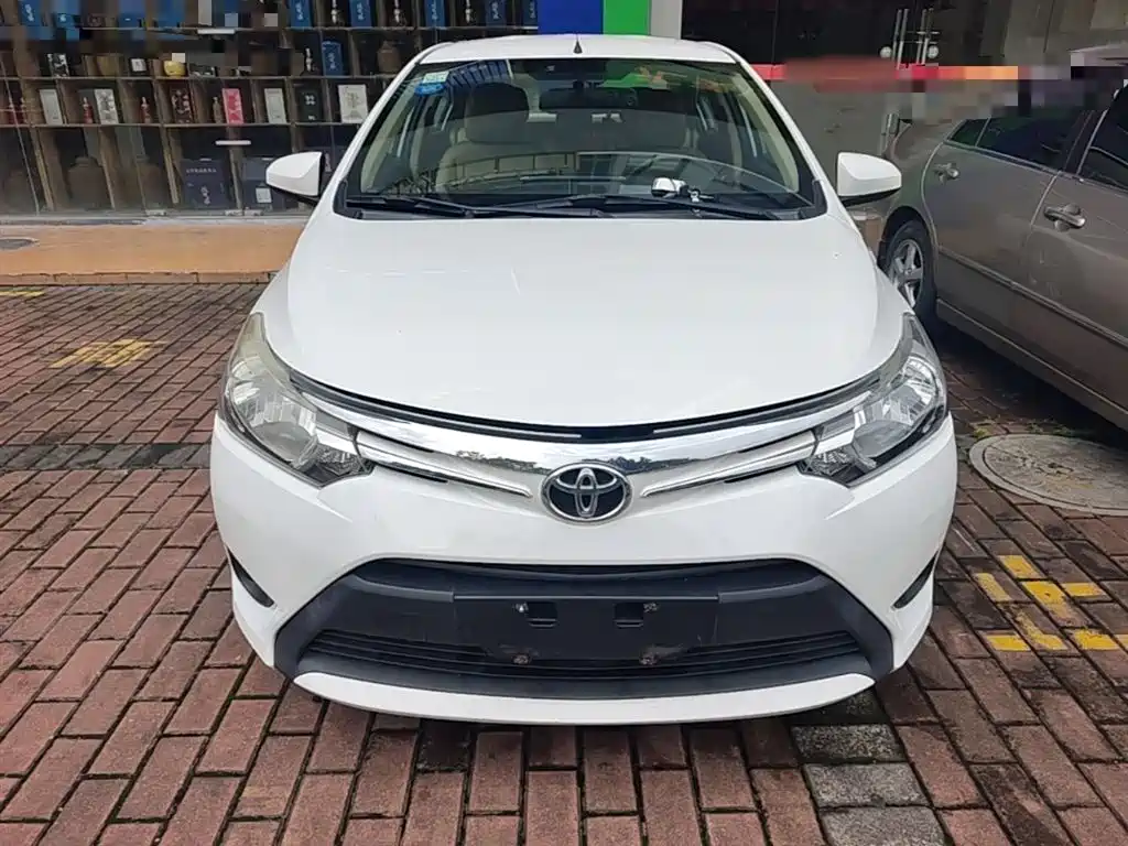 Toyota Vios 2015 — фото 3