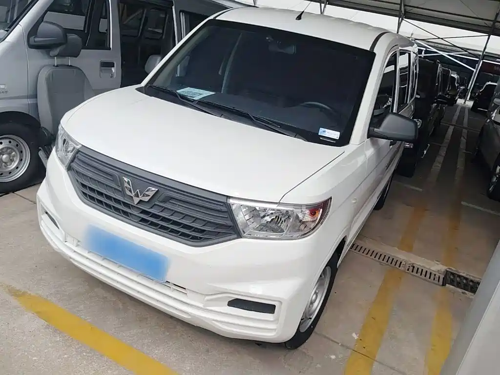 Wuling Hongguang V 2024