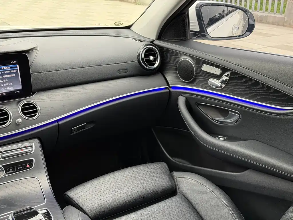 Mercedes-Benz E-Class 2018 — фото 10