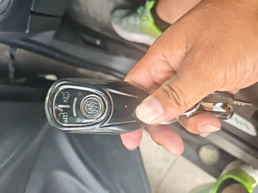 Buick Envision Plus 2019 — фото 12