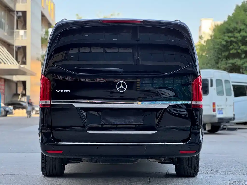 Mercedes-Benz V-Class 2017 — фото 7