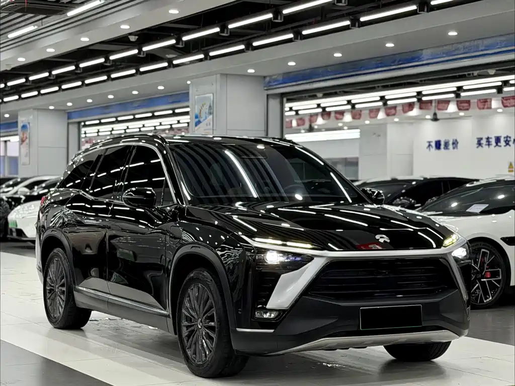 NIO ES8 2022
