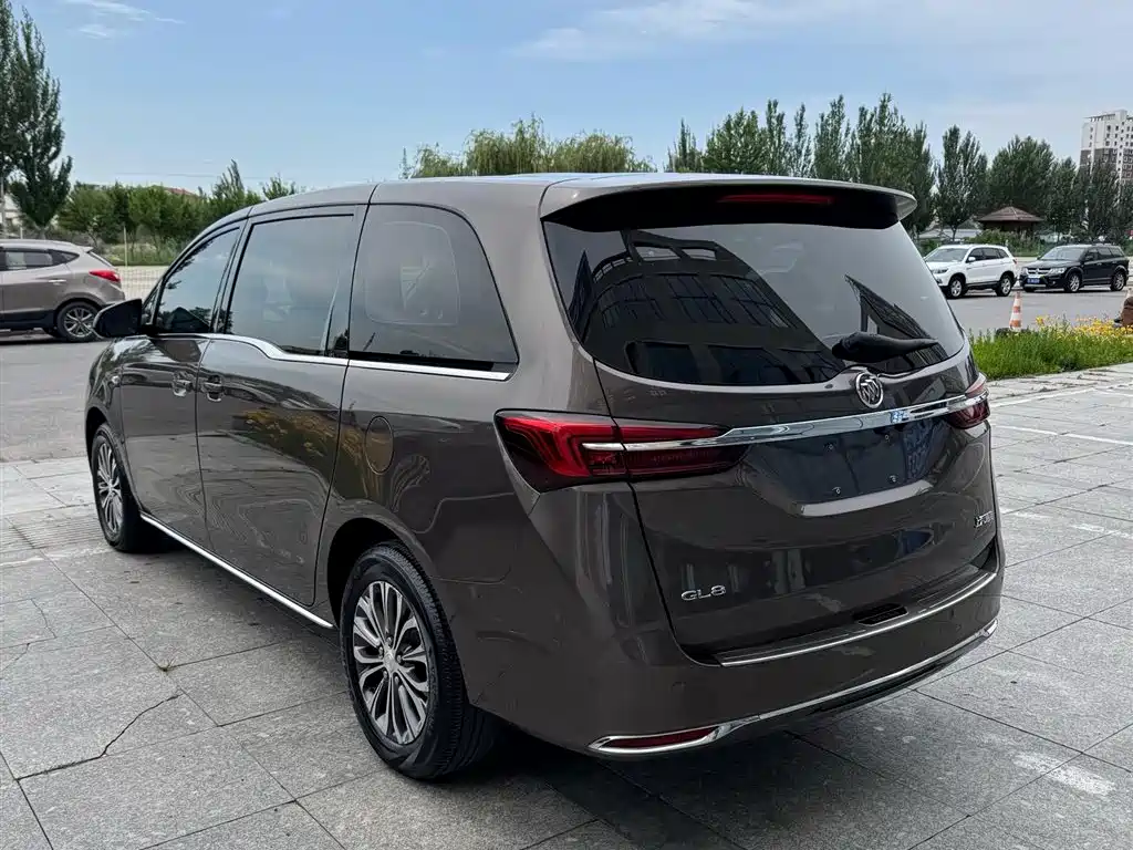 Buick GL8 2023