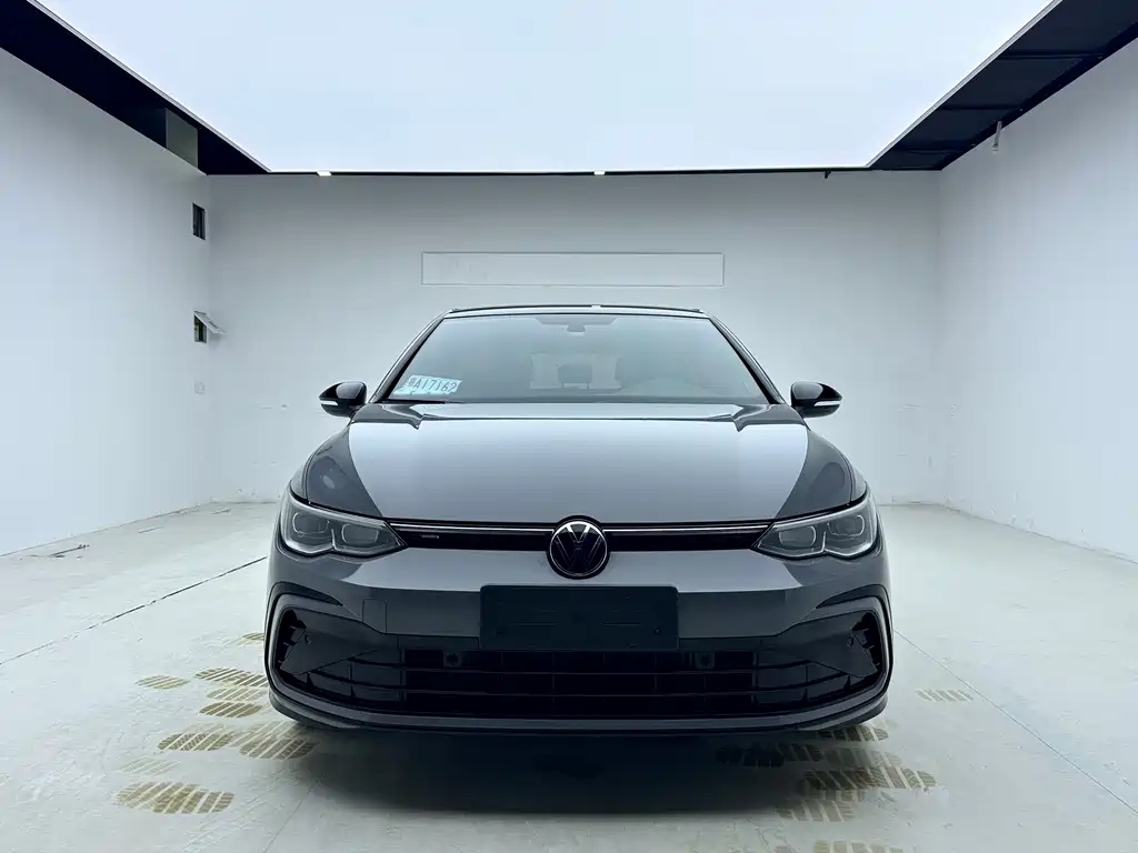 Volkswagen Golf 2023