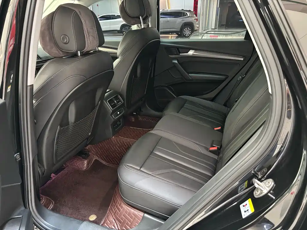 Audi Q5L 2022