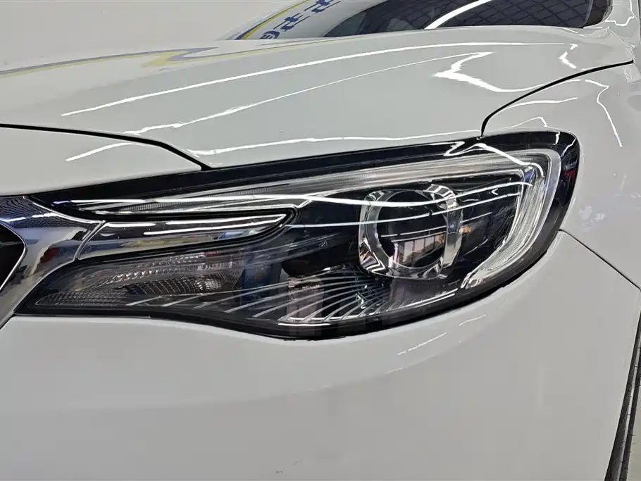 Buick Excelle 2018 — фото 5
