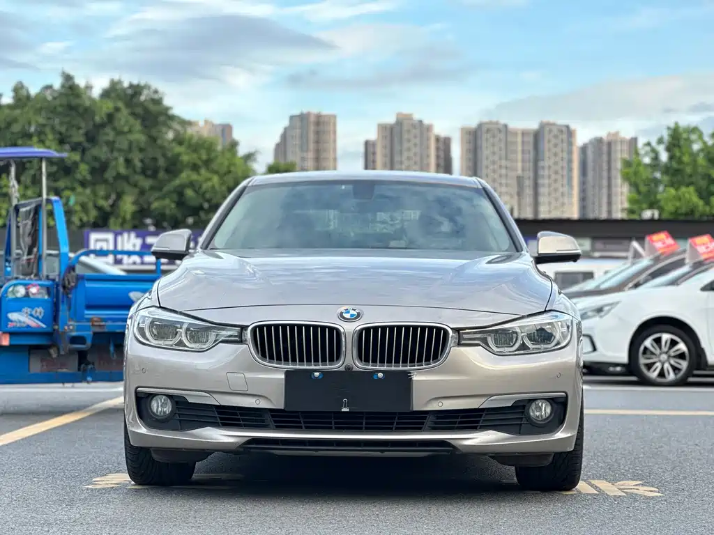 BMW 3 Series 2019 — фото 2