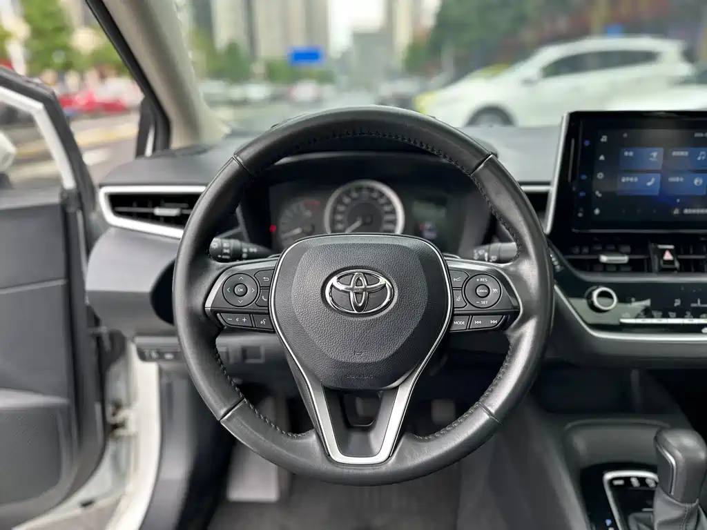 Toyota Corolla 2020 — фото 7