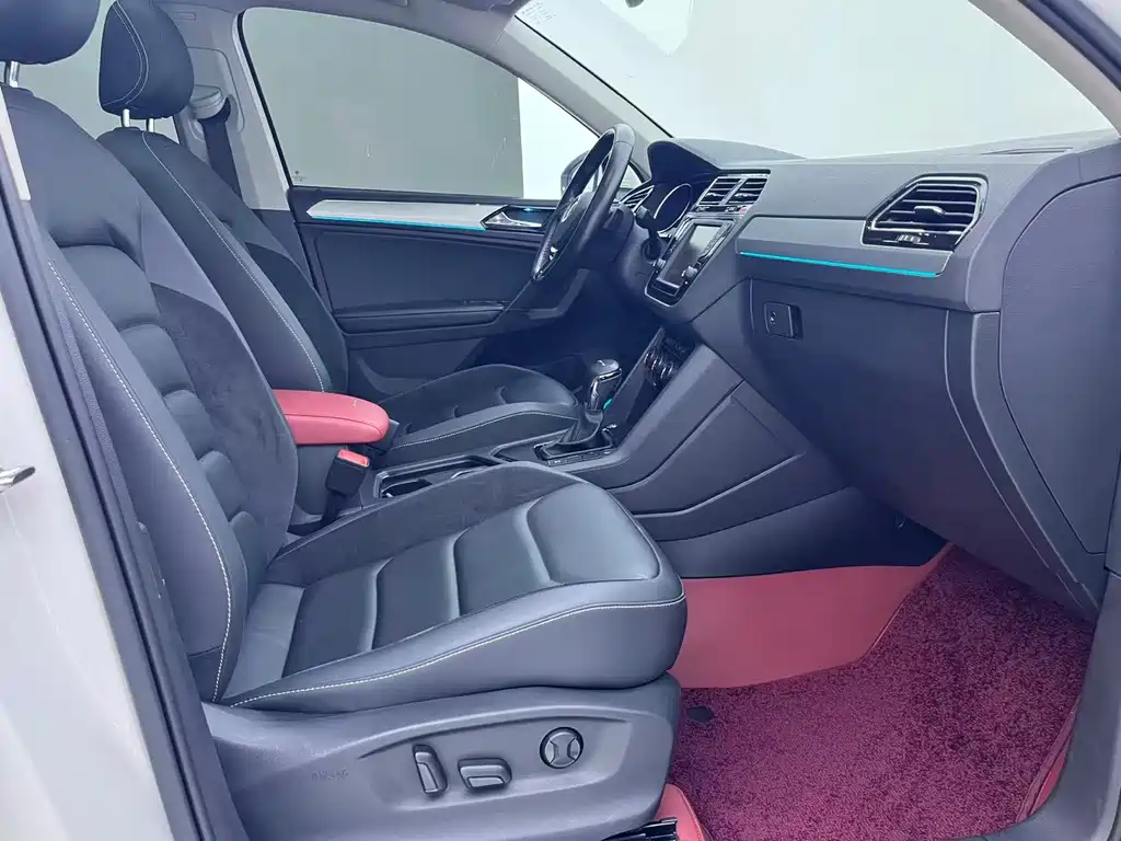 Volkswagen Tiguan L 2018 — фото 10