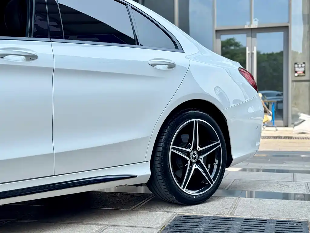 Mercedes-Benz C-Class 2020 — фото 37