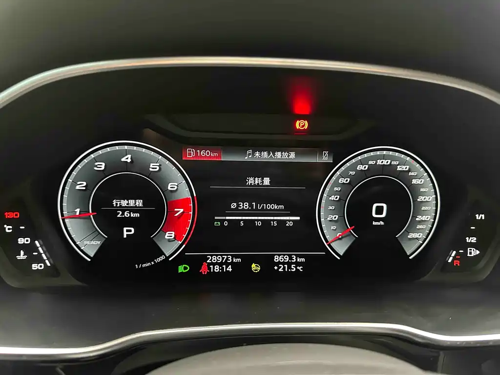Audi Q3 2022 — фото 15
