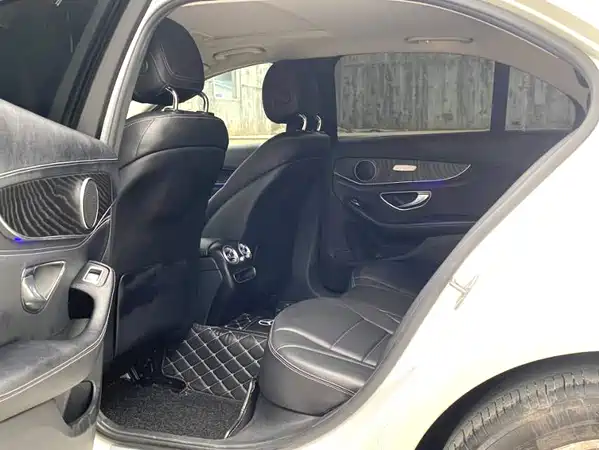 Mercedes-Benz C-Class 2020