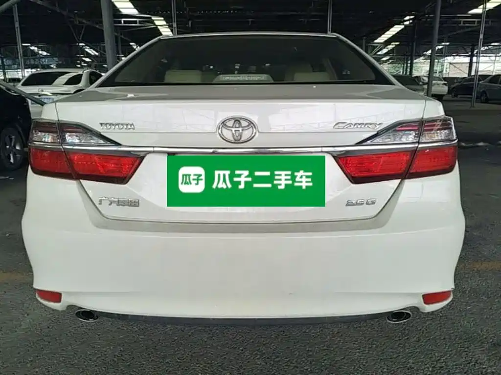 Toyota Camry 2016 — фото 8