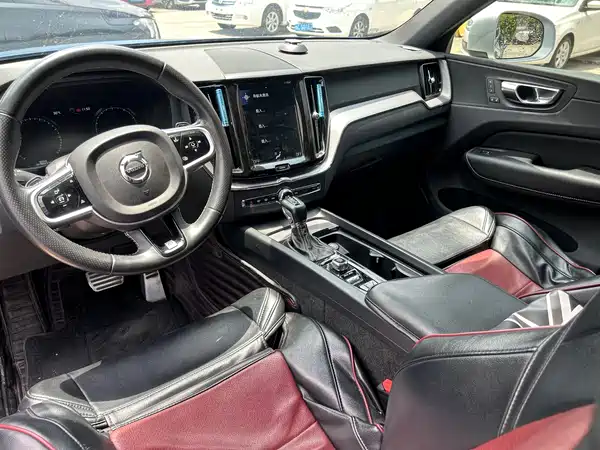 Volvo XC60 2019